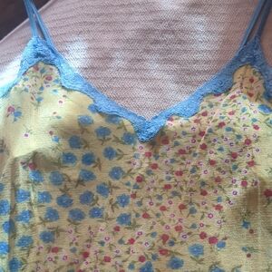 •Y2K Victoria's Secret Yellow Floral Cami-Bra
